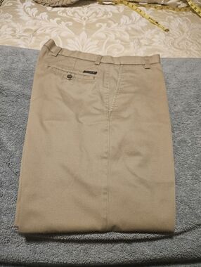Men's Khaki Dress Pants - Classic Straight Fit 33/30